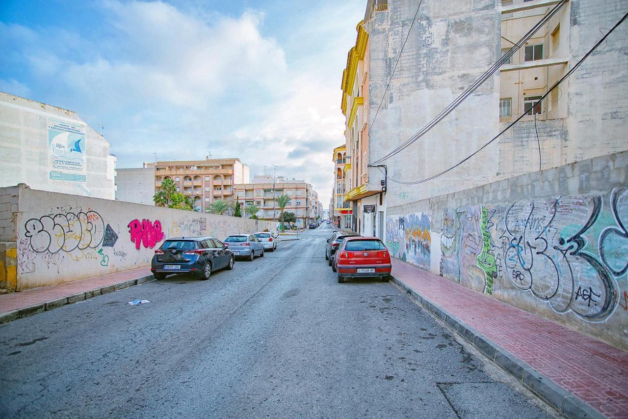 125 City Beach - Alicante Holiday 托雷维耶哈 外观 照片